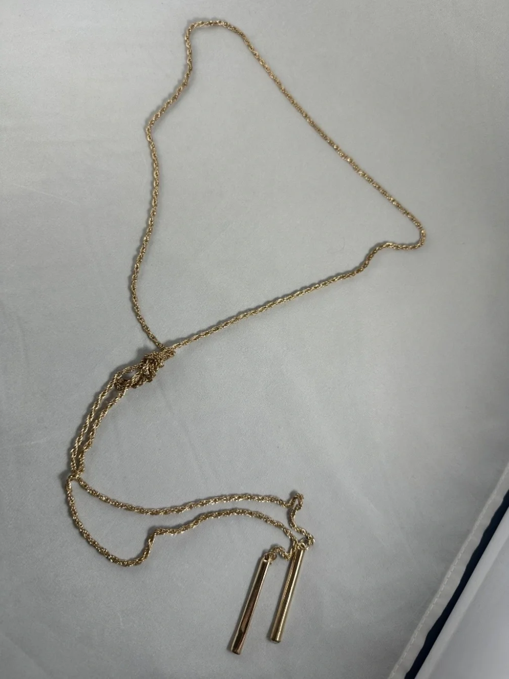 Vintage Gold Tone Rope Chain Lariat Necklace with Bar Aglets / Tassels